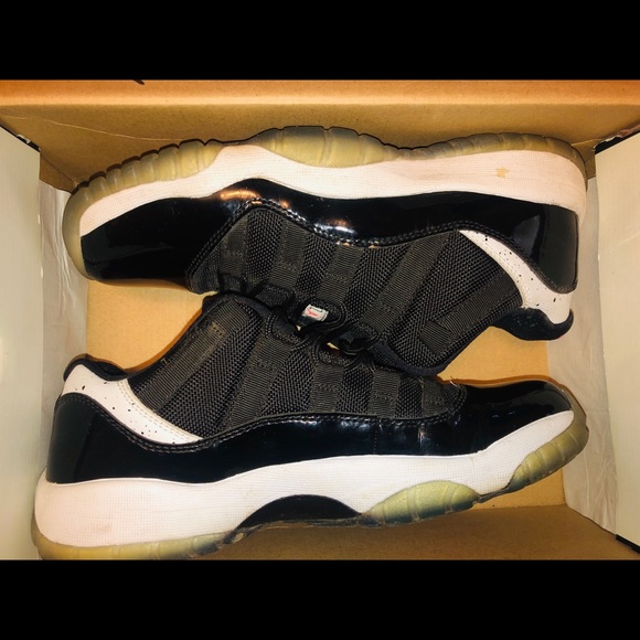 Air JORDAN 11 low “infrared 23” - Picture 1 of 1